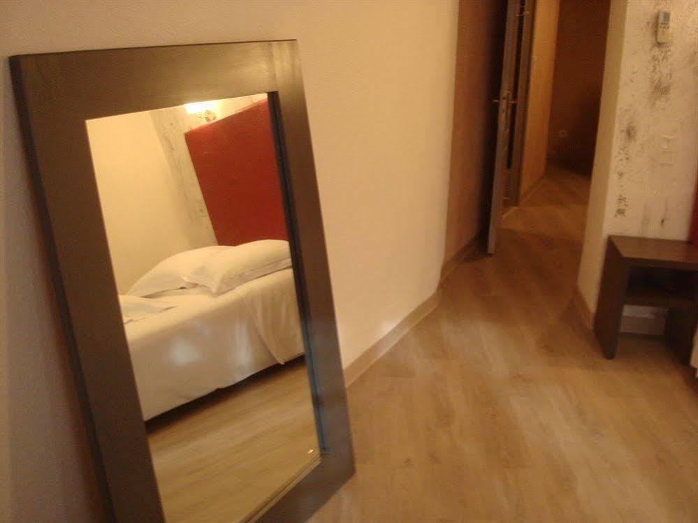 Hotel Restaurant Cortie Thuir Luaran gambar